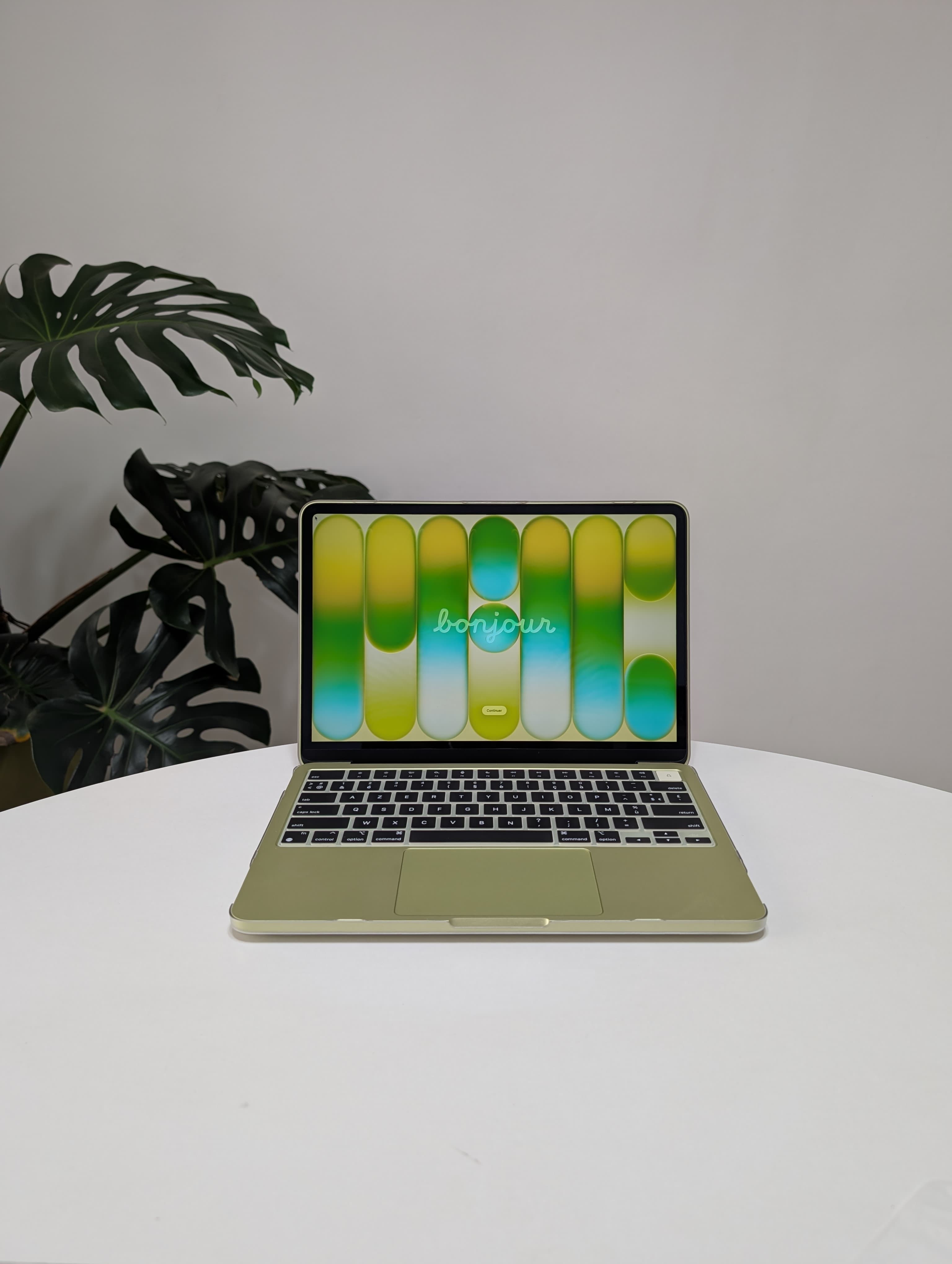 MacBook Neo Citrus