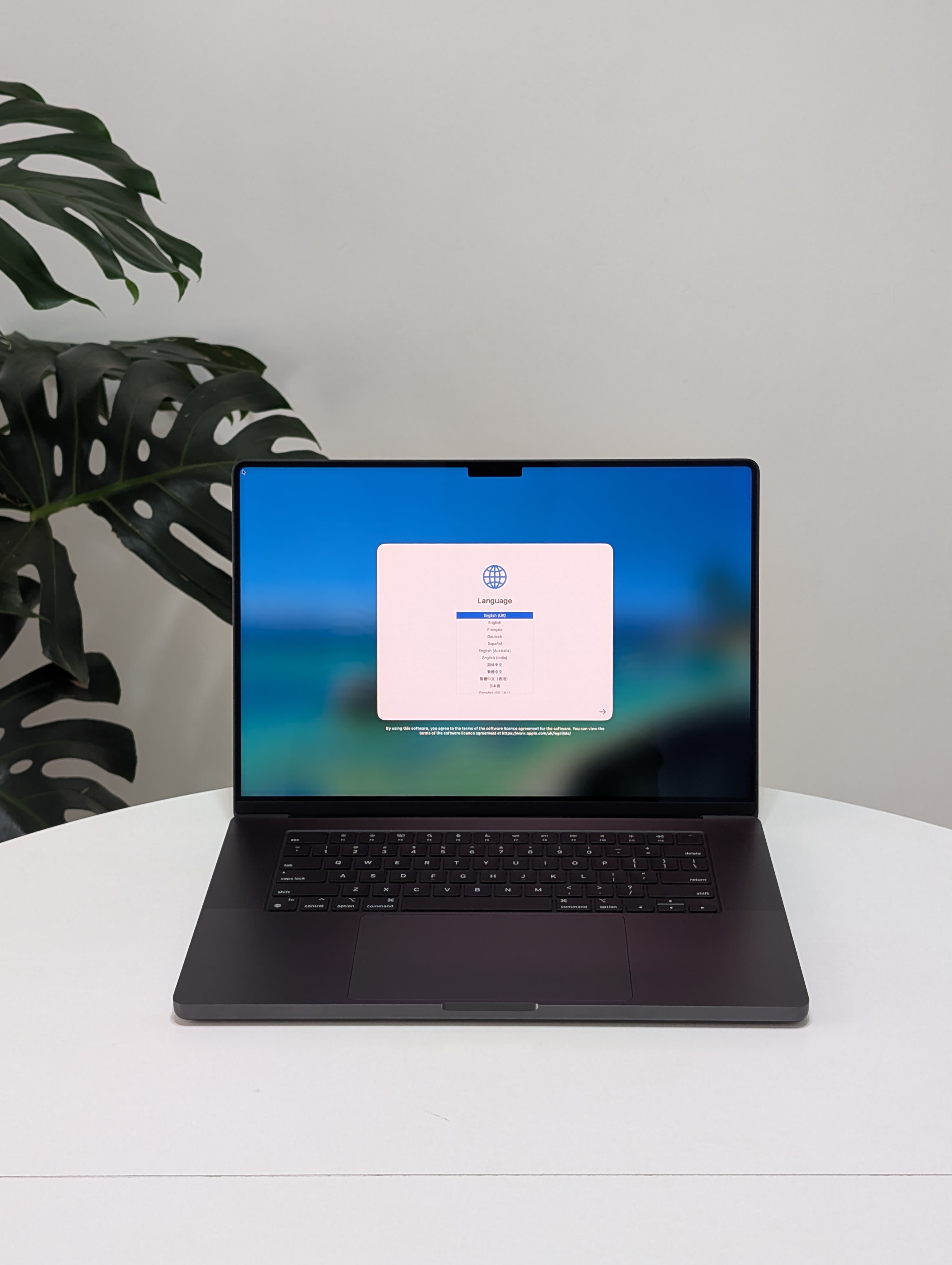MacBook Pro M4 PRO - 16pouces - 2025 — image 1