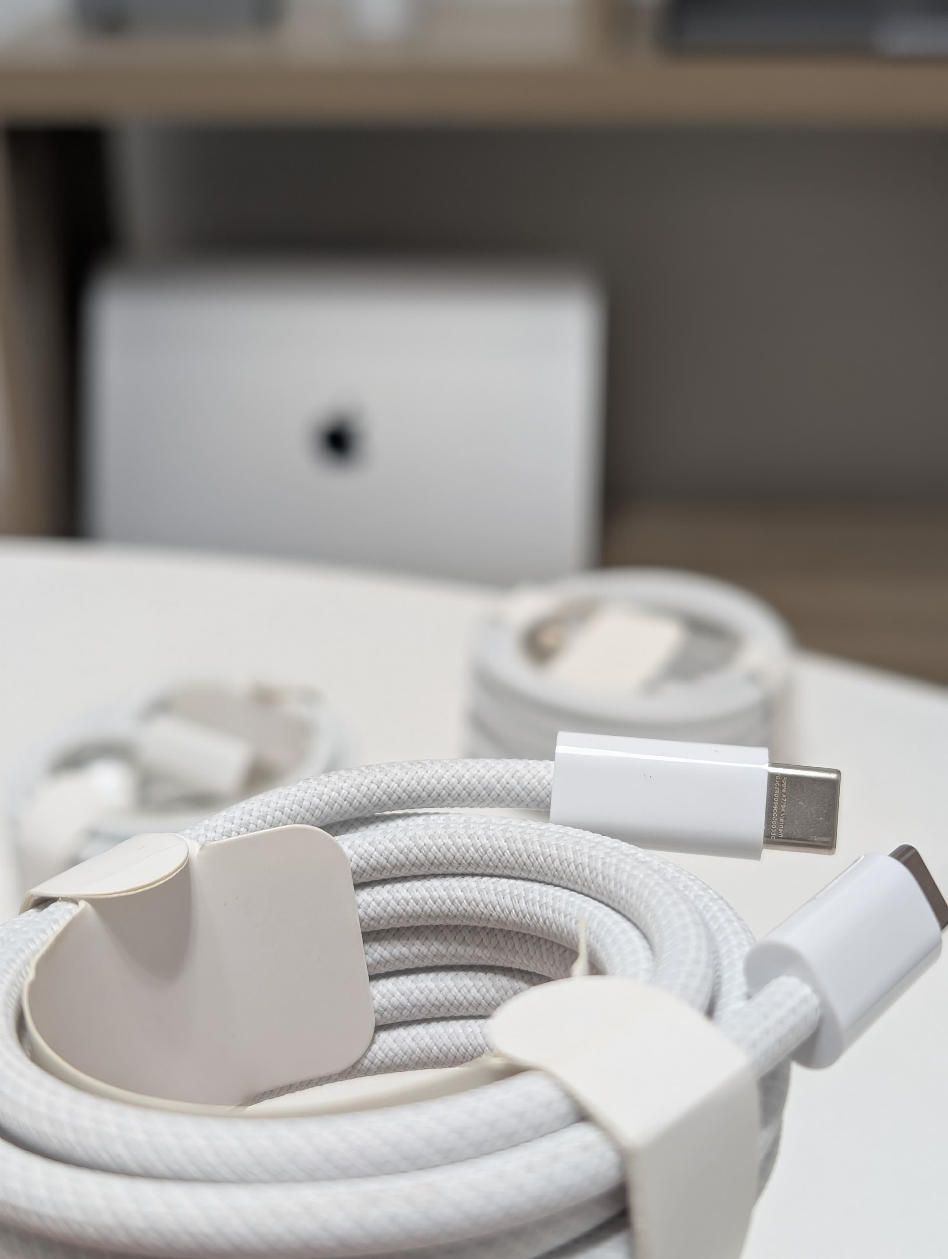 Type C cable 2m pour MAC 240w — image 1