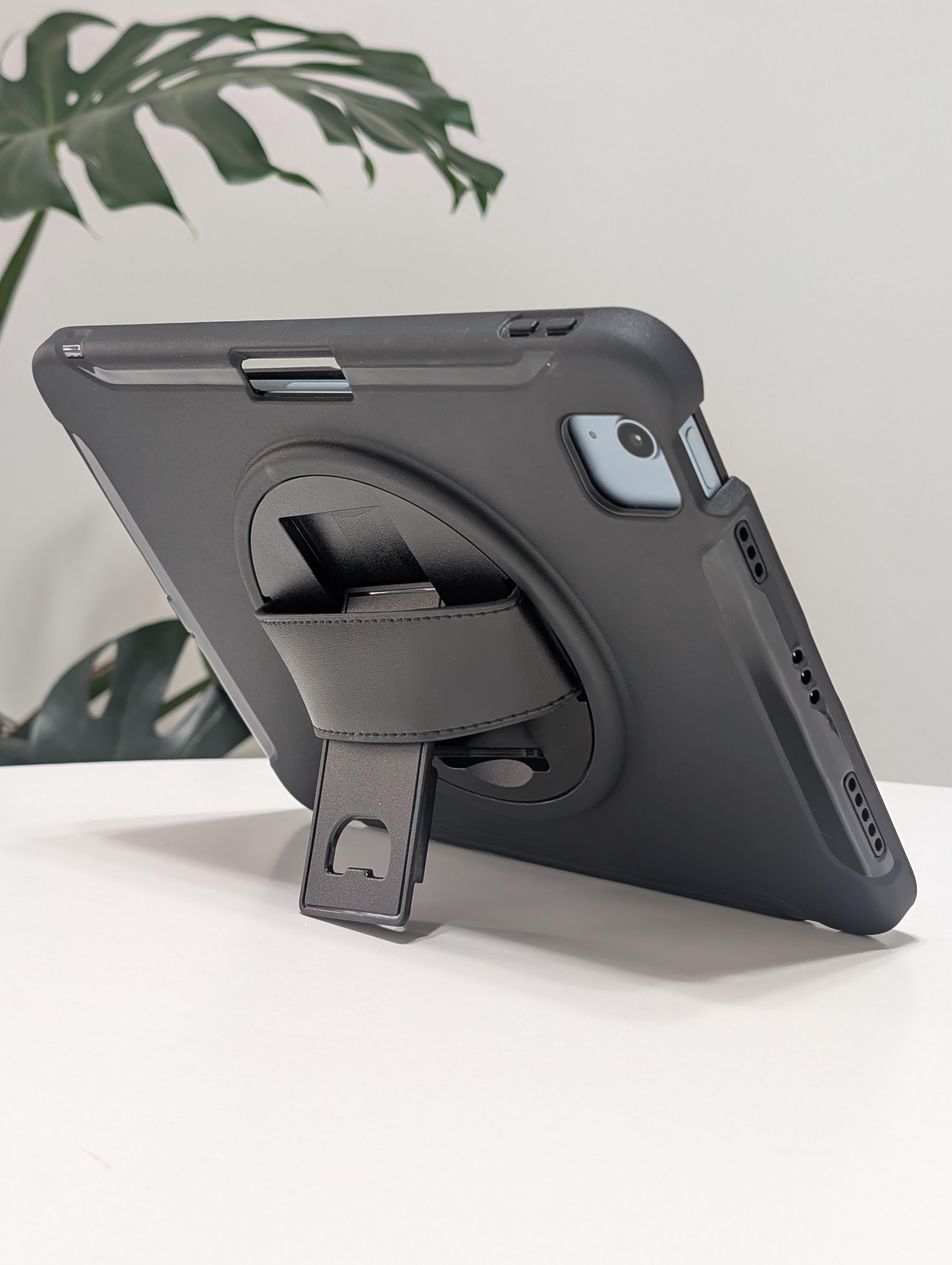 iPad 11" Rugged Case — image 1